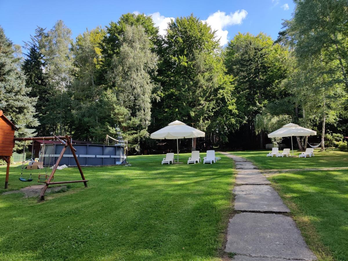 Hotel Osrodek Lesny Rajsko W Zapuscie Zapusta Exterior foto