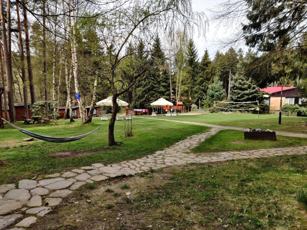 Hotel Osrodek Lesny Rajsko W Zapuscie Zapusta Exterior foto